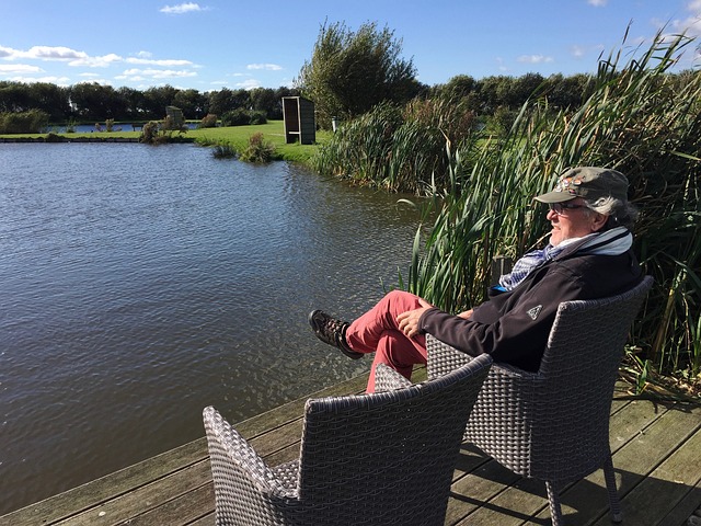 霆看人极具 霆看人极具